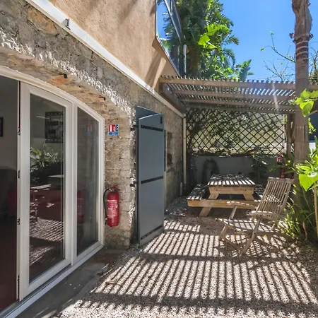 Lägenhet Tilou Location - Giens - Proche Des Plages Et Du Villages Hyères